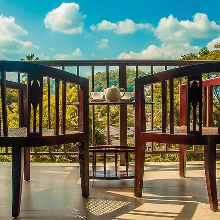 Aronka Homestay Kandy Exterior photo