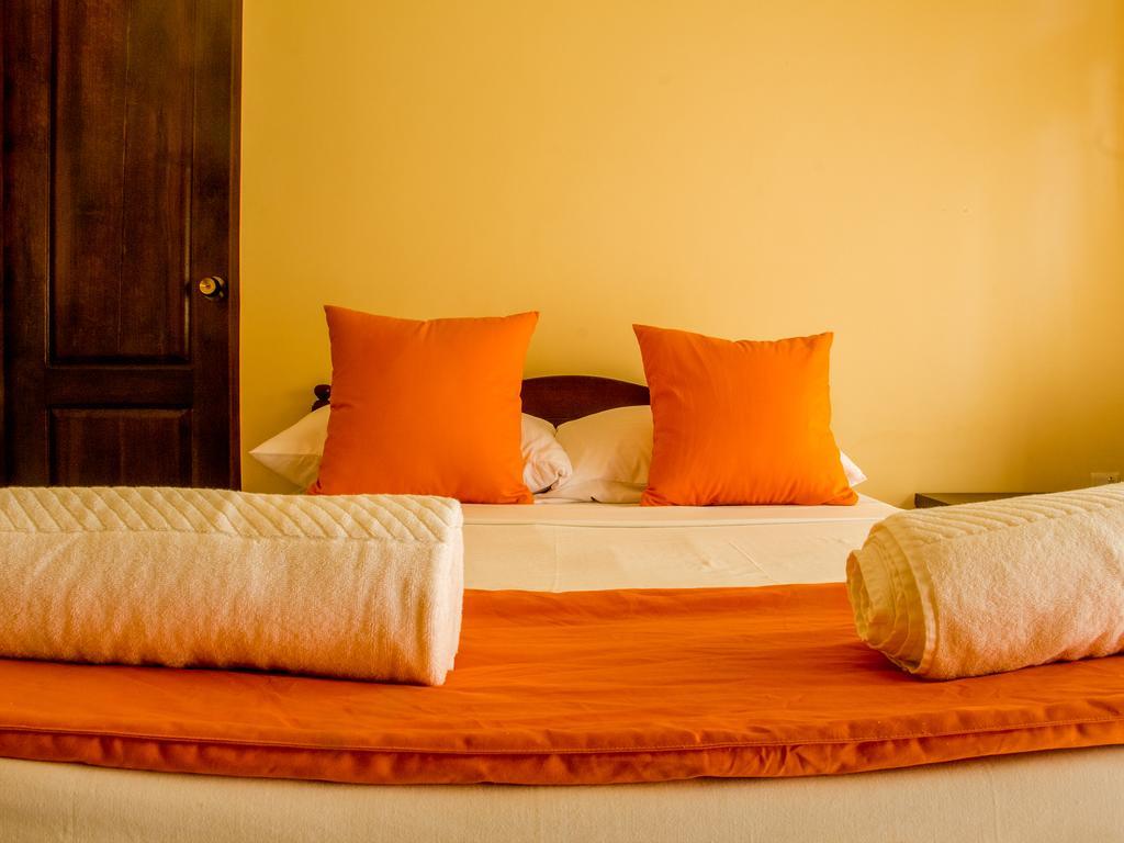 Aronka Homestay Kandy Exterior photo