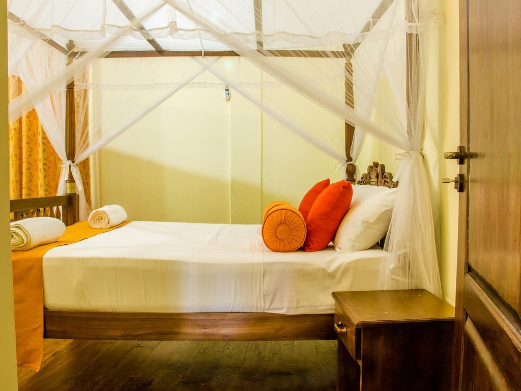 Aronka Homestay Kandy Exterior photo