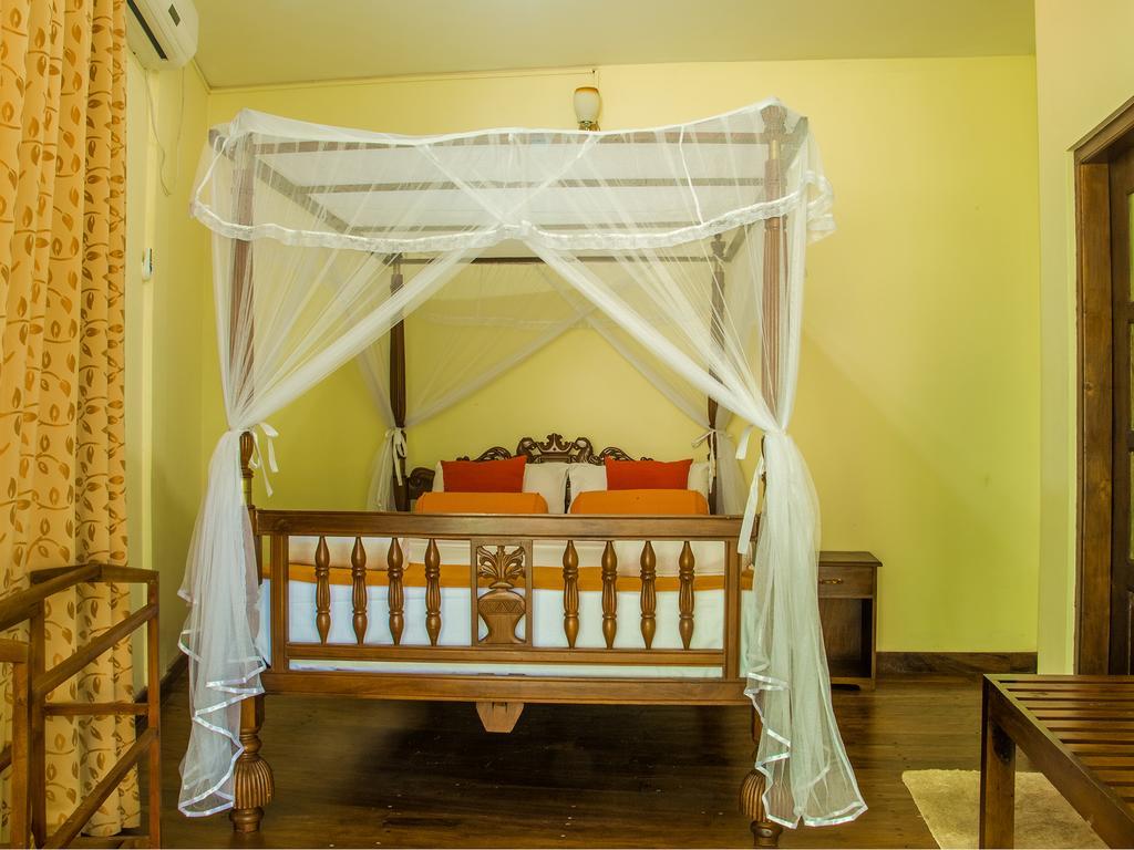 Aronka Homestay Kandy Exterior photo