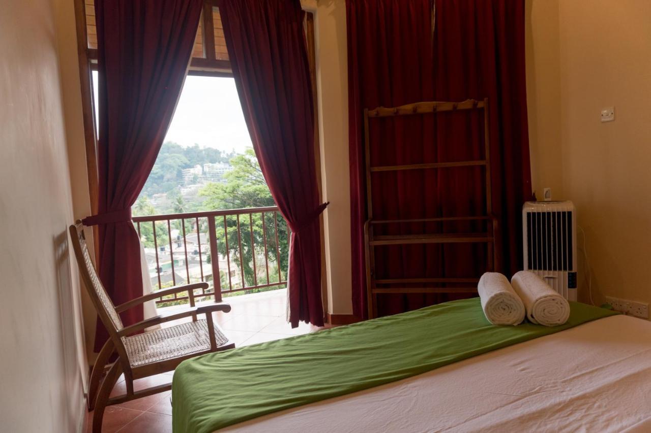 Aronka Homestay Kandy Exterior photo